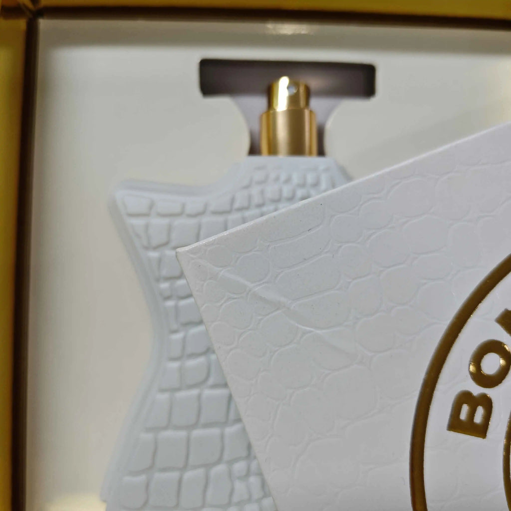 TriBeCa white white, versatile, milk scented perfume, cocoa, hazelnut, caramel, delicious, woody fragrance, high grade, neutral fragrance for the minority, suitable for the whole scene of commuting, dating and gathering, the