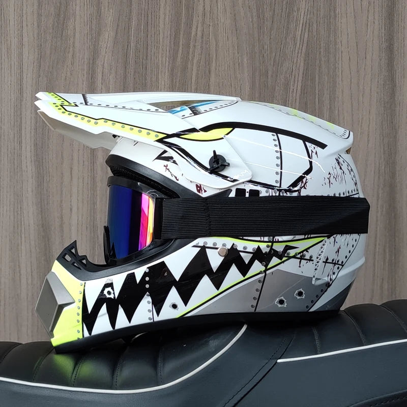 Professional motorcycle off-road helmet with free goggles, off-road bike ATV Quad DH racing protective helmet Casco