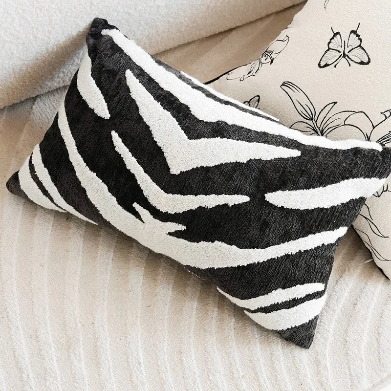 45x45/30x50cm Black White Embroidered Pillow Cover Decorative Cushions Pillow Covers Decorative Modern Light Luxury Sofa Decor