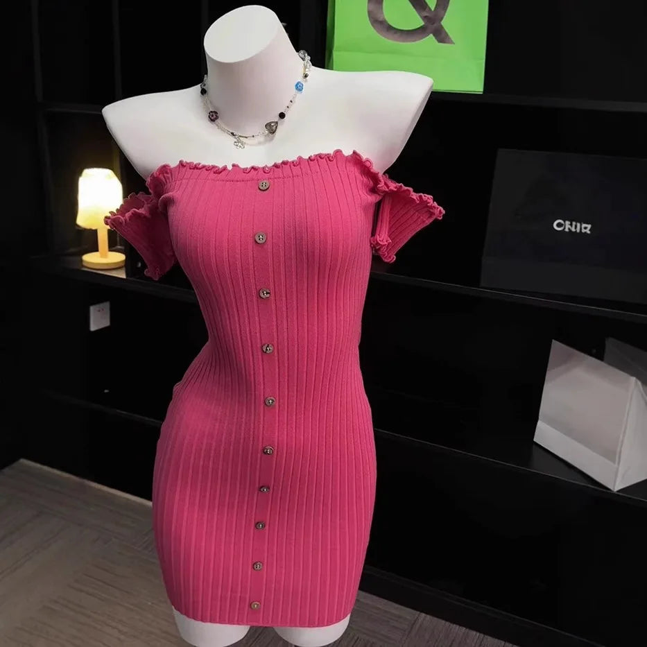 2026 New Summer Women's Knitted Short Sleeve Dress Atmosphere Style Outfit Petite Waist Trimming Slim Fit Hip Wrap Short Dress