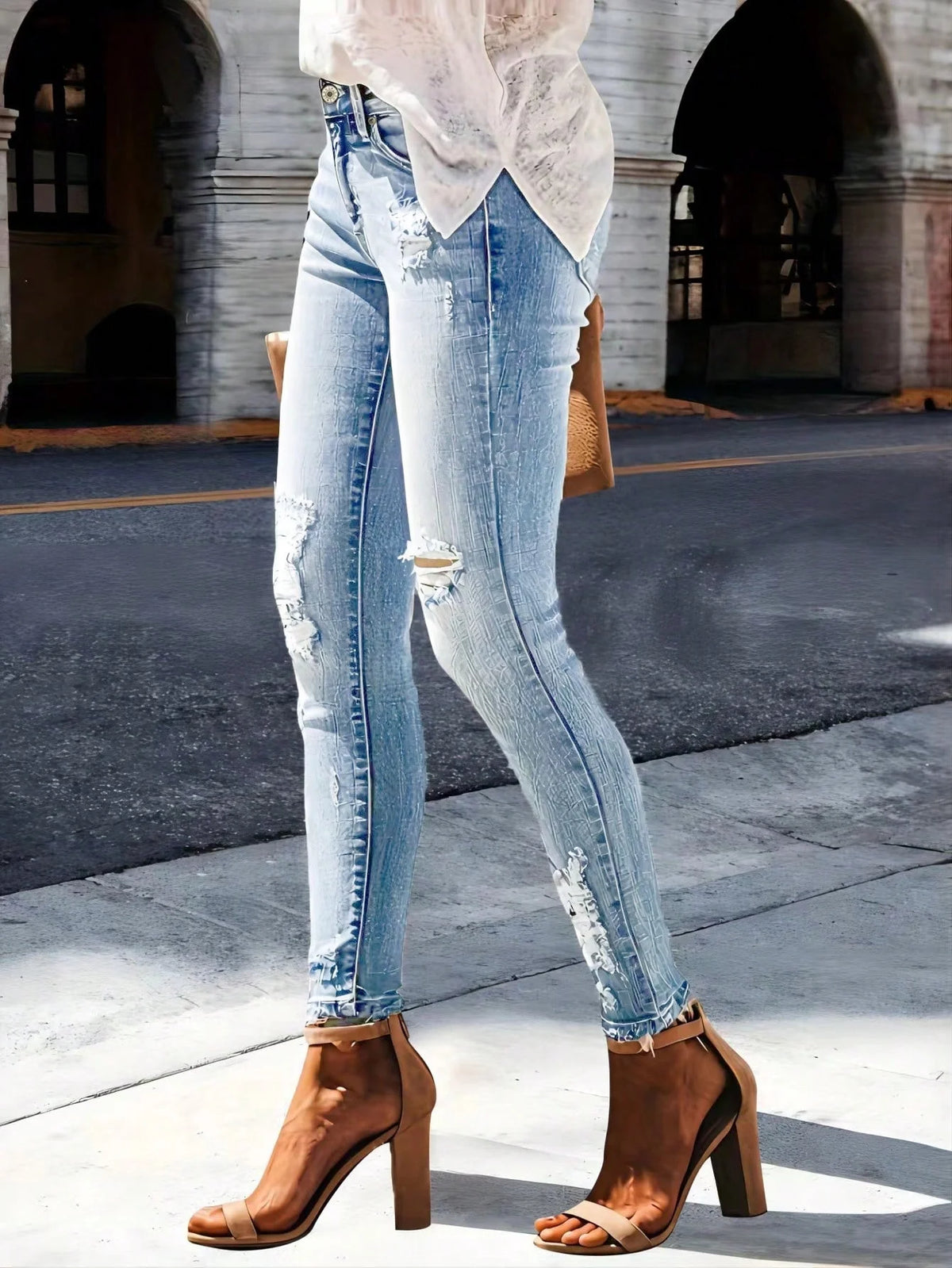 Women's Casual Elegant Party Solid Color Washed Cat Whisker Pattern Denim Ripped Skinny Jeans Tapered Pants Simple Daily Wear