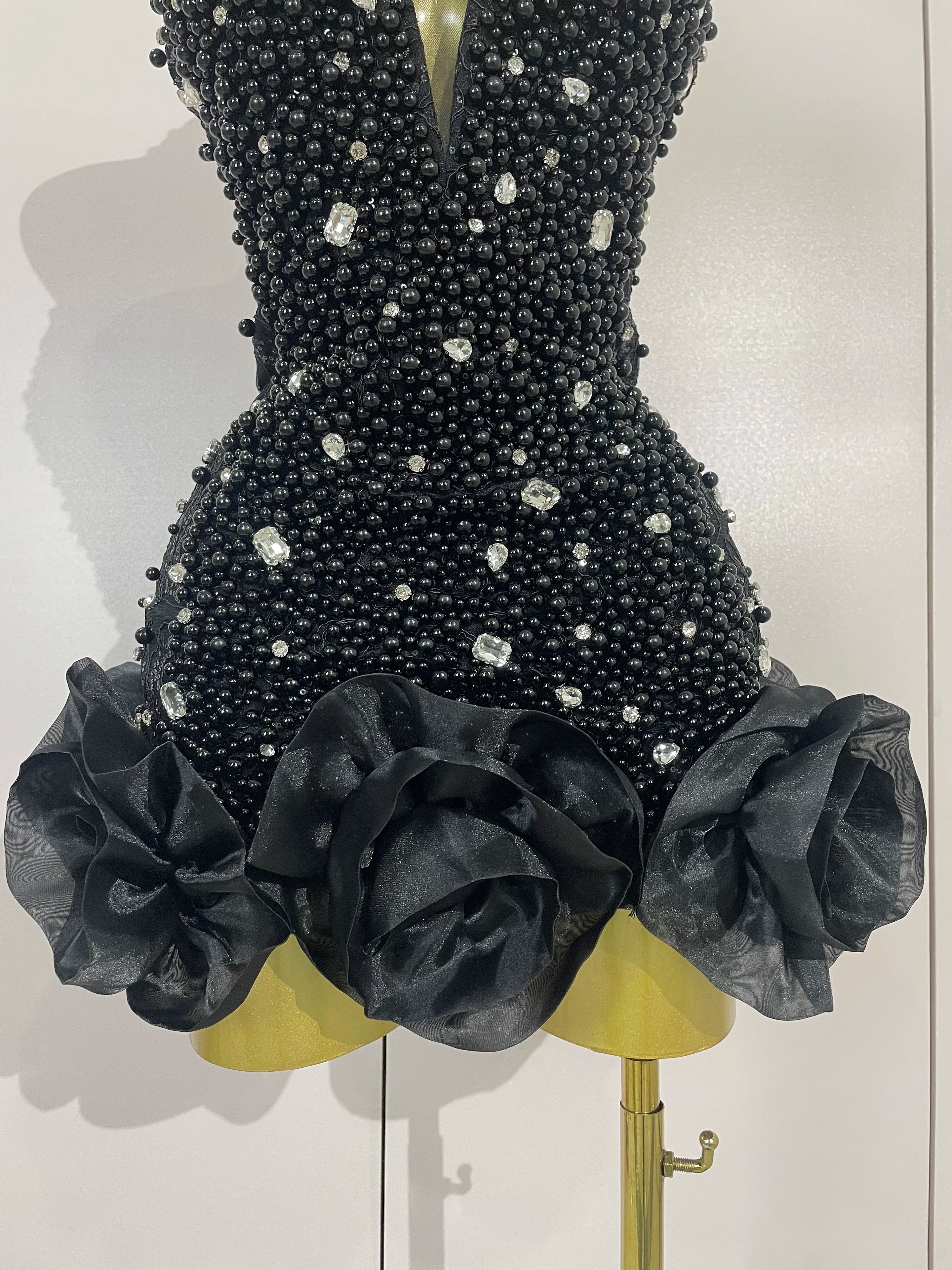 High Quality Luxury Shiny Diamonds Pearl Flowers Deep V Halter Short Dress Women Celebrate Eveing Celebrity Birthday Party Dress
