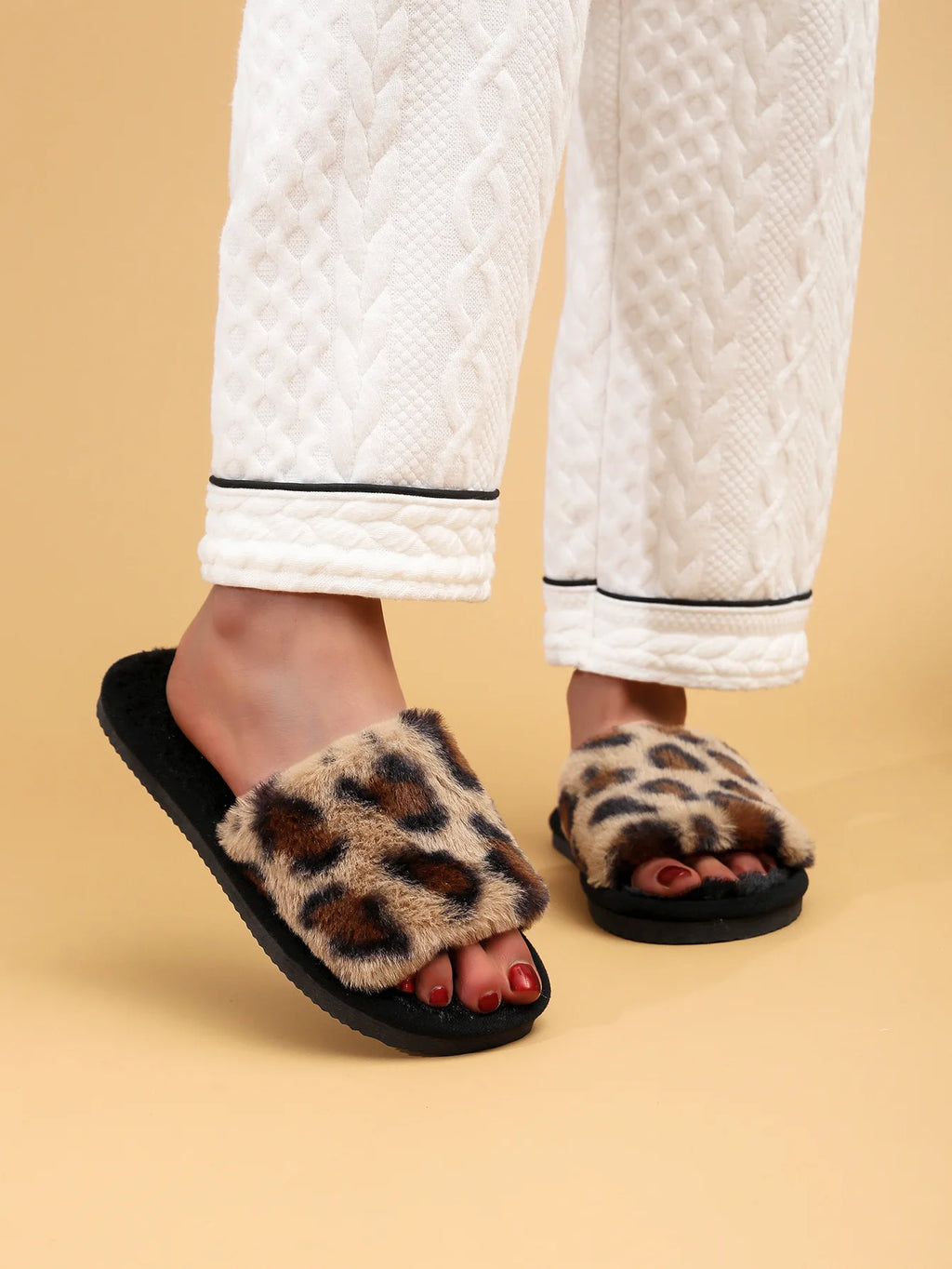 Women Leopard Print Fuzzy Slippers Open Toe Plush Home Slides Soft  Non Slip Warm Indoor House Shoes Cozy Ladies Casual Footwear