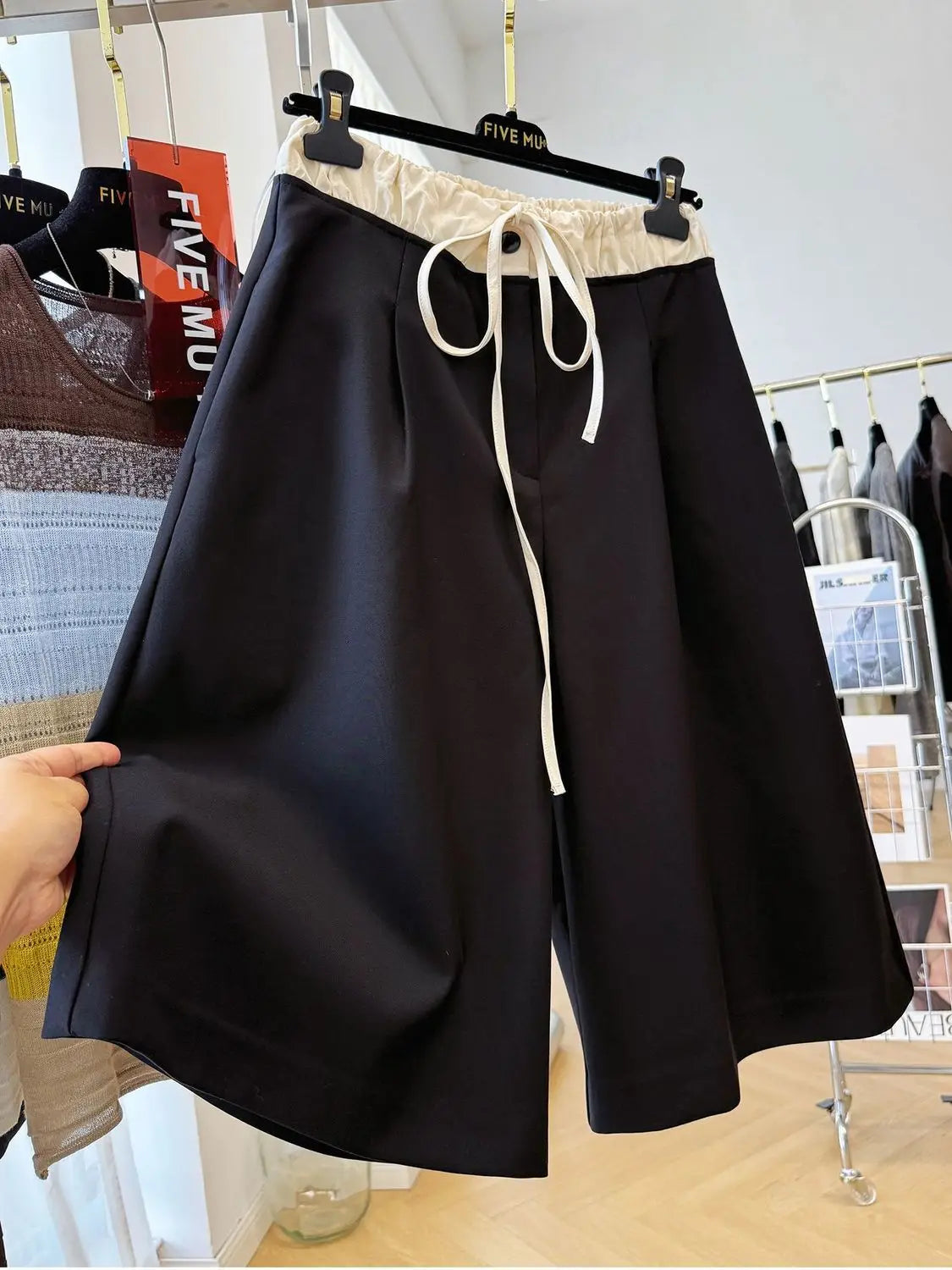 Women's Black Wide-Leg Shorts Contrast Elastic Waist Drawstring Loose Fit Casual Summer Bot