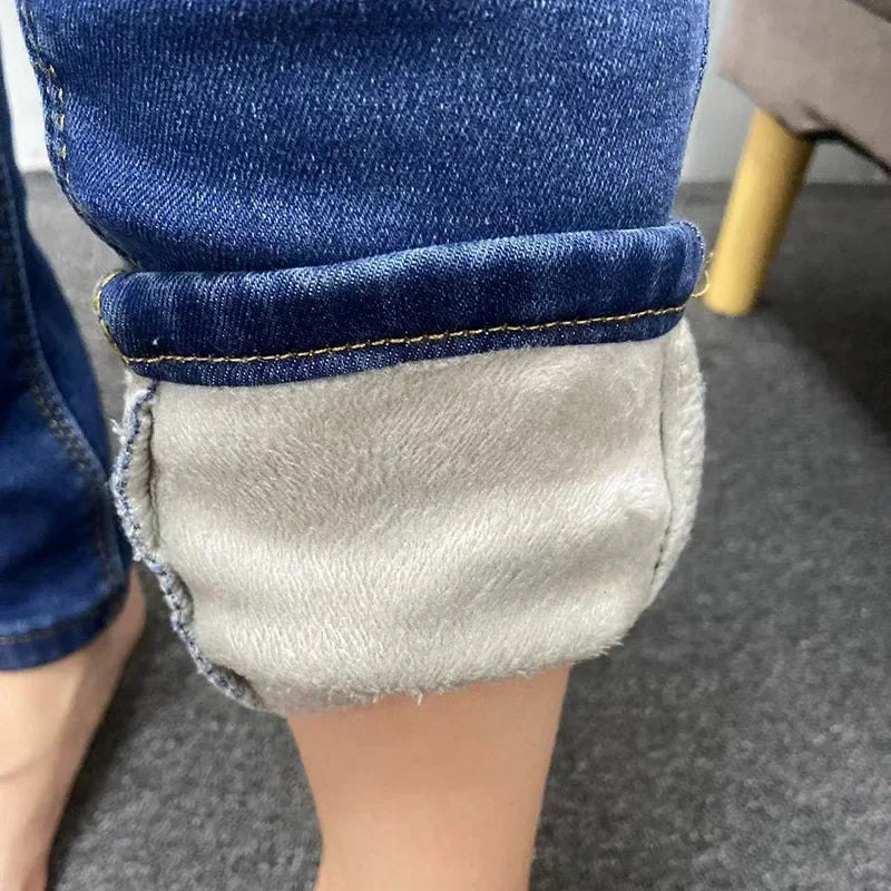 Lady Plush Thermal Jeans Winter Snow Warm Stretch Thin Jeans Women Fleece Pencil Pants Fashion Straight Leg Denim Trousers