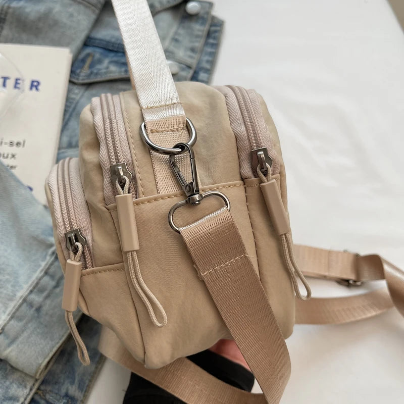 Women's Fashion Canvas Crossbody Bags Multi Pocket Small Shoulder Bag Casual Boho Handbag Lightweight Travel Purse for Daily Use