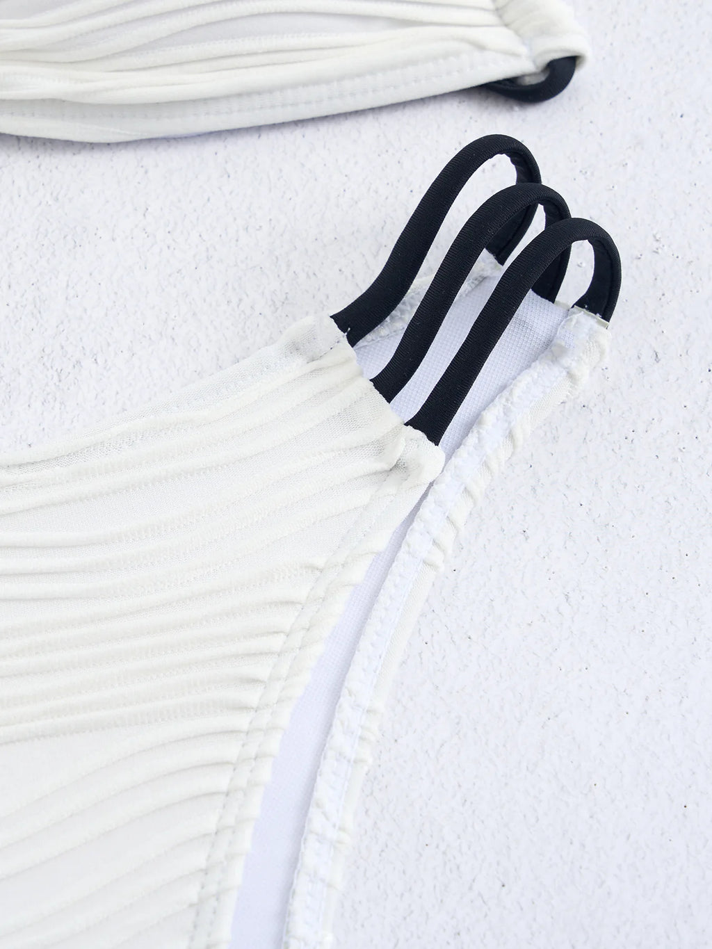 Color Block Ruched Bikini Swimsuit Thin Shoulder Straps Square Metal Ring Bikini Top Multi Strap Brief Fashion Bathing Suit