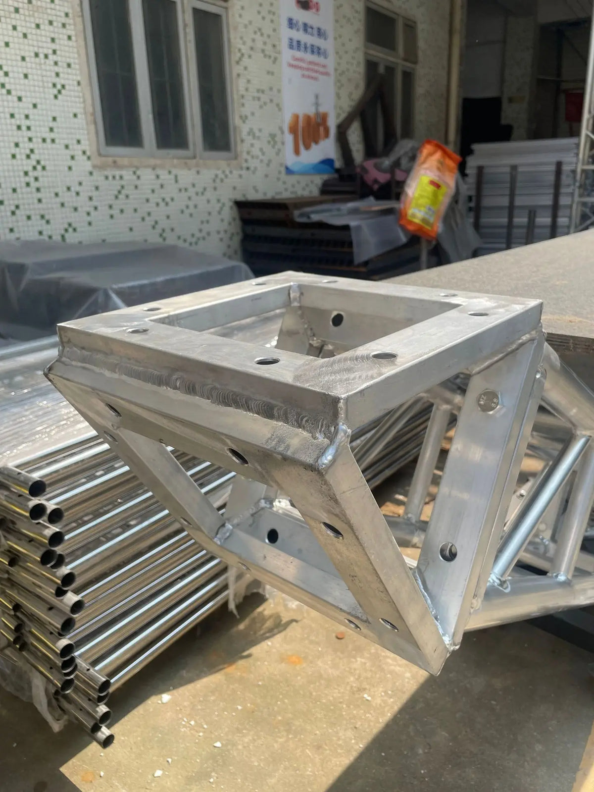 Removable aluminum alloy outdoor performance triangular square booth