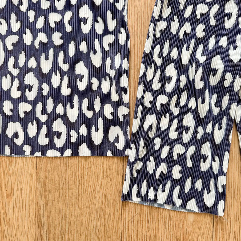 2026 New Infants Kids Matching Clothing Set Cartoon Print Pleated 2 Pieces Suit Tank Top Trousers Soft Loose Streetwear Homewear