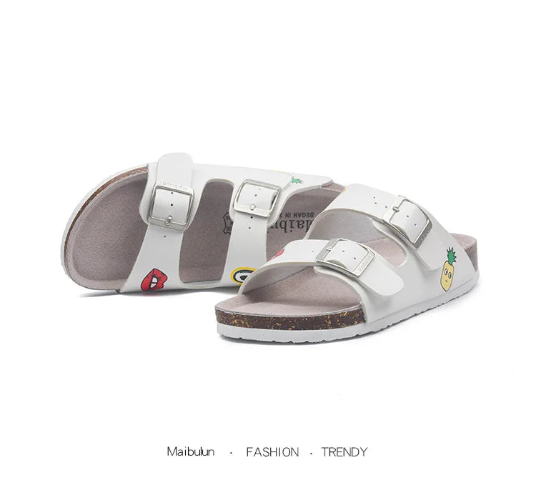 Slippers Women Buckle Flat Bottom Cork Slippers Man Summer Unisex Beach Button Outdoor Casual Sandals Designer Ladies Shoes