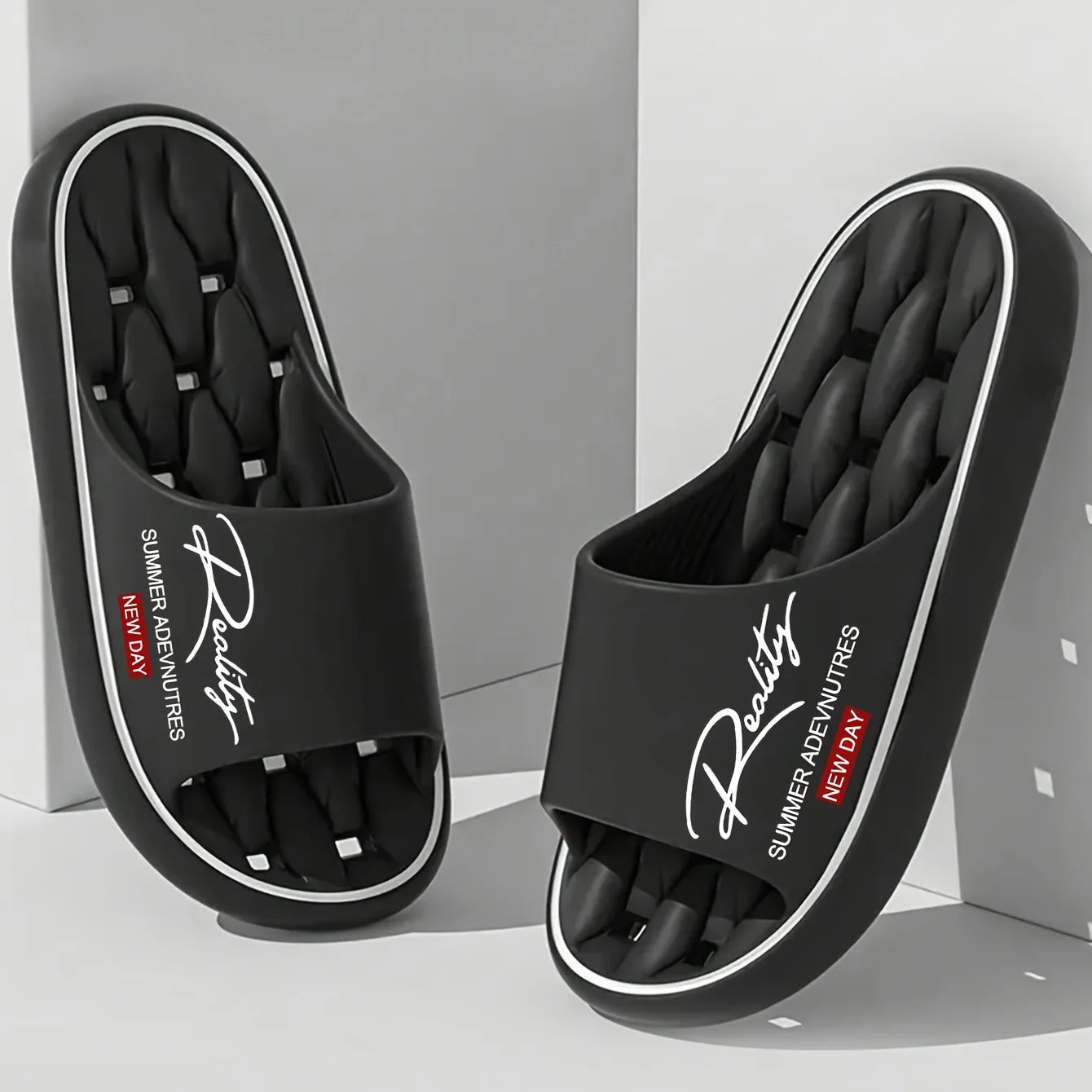 Summer innovative design EVA men's shoes, soft and lightweight home slippers, suitable for indoor and outdoor leisure activities