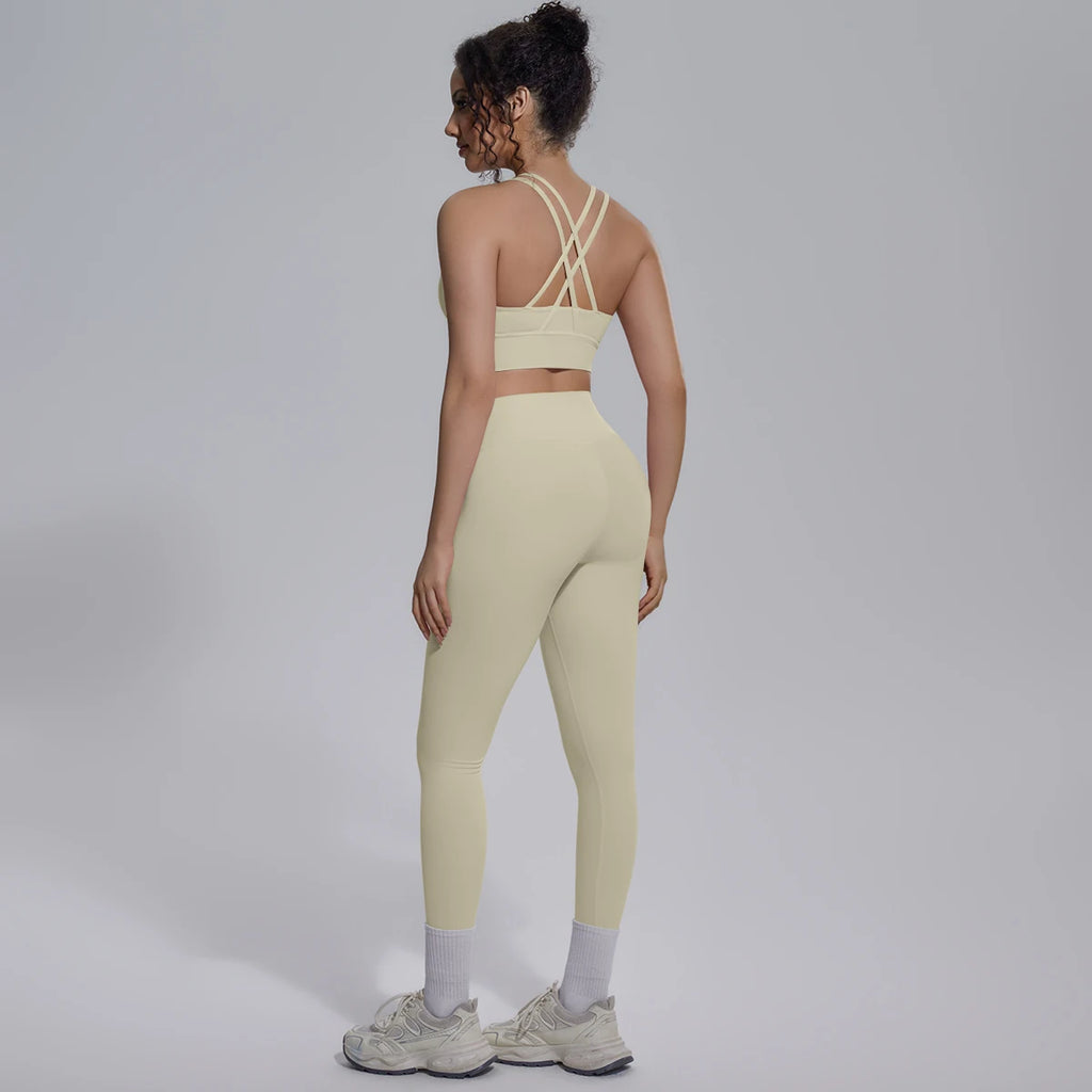 New Yoga Set for Woman Summer Gym Sports Running Bra Top Breathable Peach Buttocks Women Leggings Solid Color Yoga Set