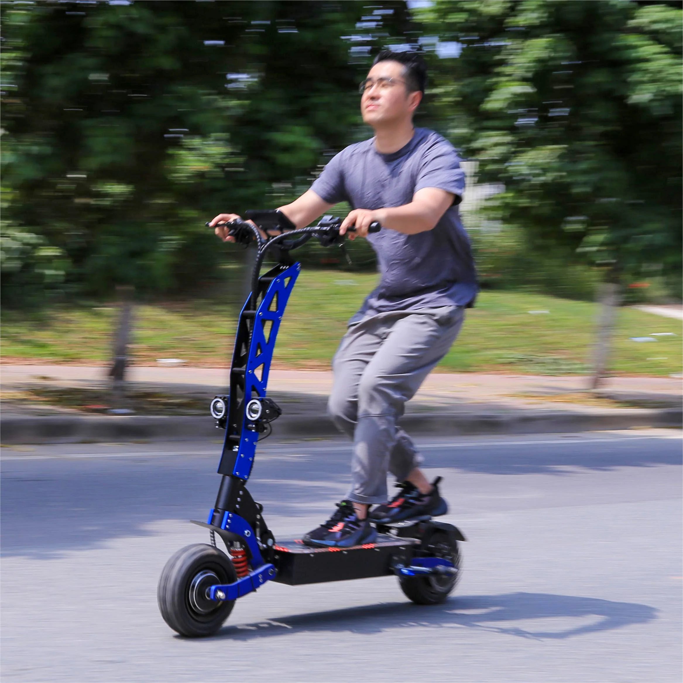 E8P 6000W Dual Motor 60V 40AH Electric Scooter 11 inch Off-Road Tyres with Seat Max Speed 85-90km/hLCD Display Foldable Escooter