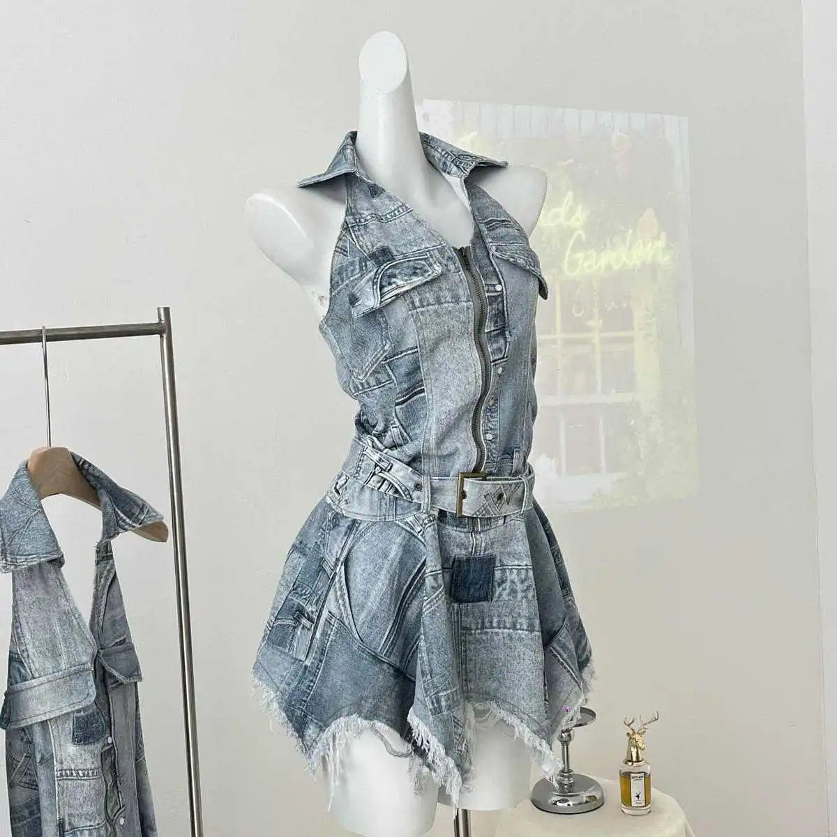 American Denim Waist-cinching Halter Neck Backless Sexy Casual Dress for Women, Distressed Retro Spliced Short Skirt