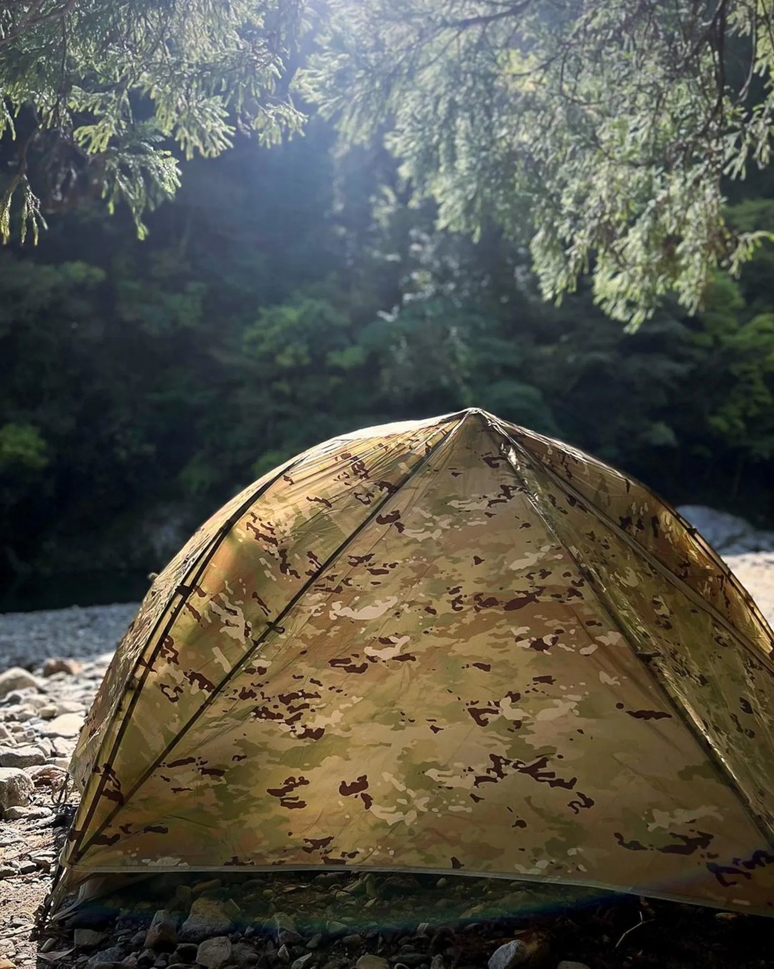 Outdoor Single Camping Tent Ultra light Hiking Tent, Double-layer Marching Camouflage Rainproof Tent trekking Shelter Tent