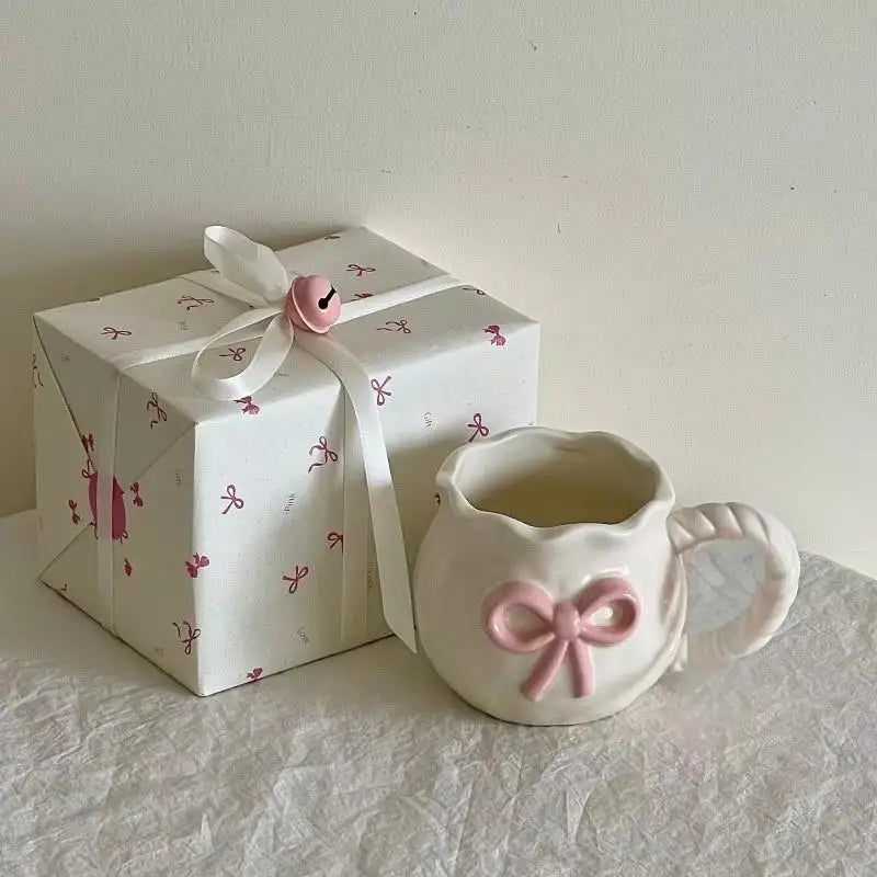 Hand-held bowknot coffee cup, afternoon tea ceramic cup, cute mug