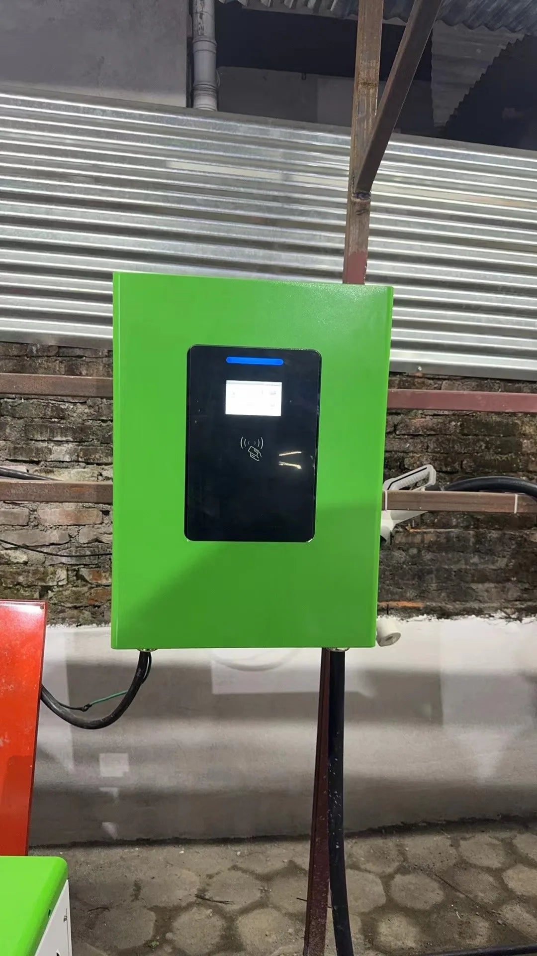 YuGong New CCS1 15kw/20kw/30kw/40KW DC Fast EV Charger CCS COMBO Wallbox Charging Stations up to 40kw