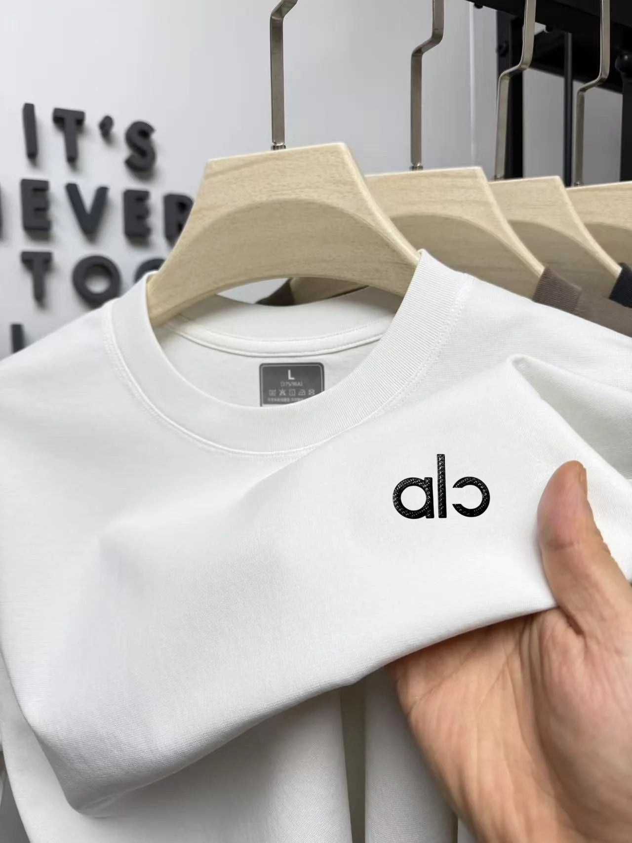 100% Pure Cotton Men's Crewneck T-Shirt Summer Latest Soft Comfy Breathable Business Golf Short Sleeve Delicate Embroidery Tee