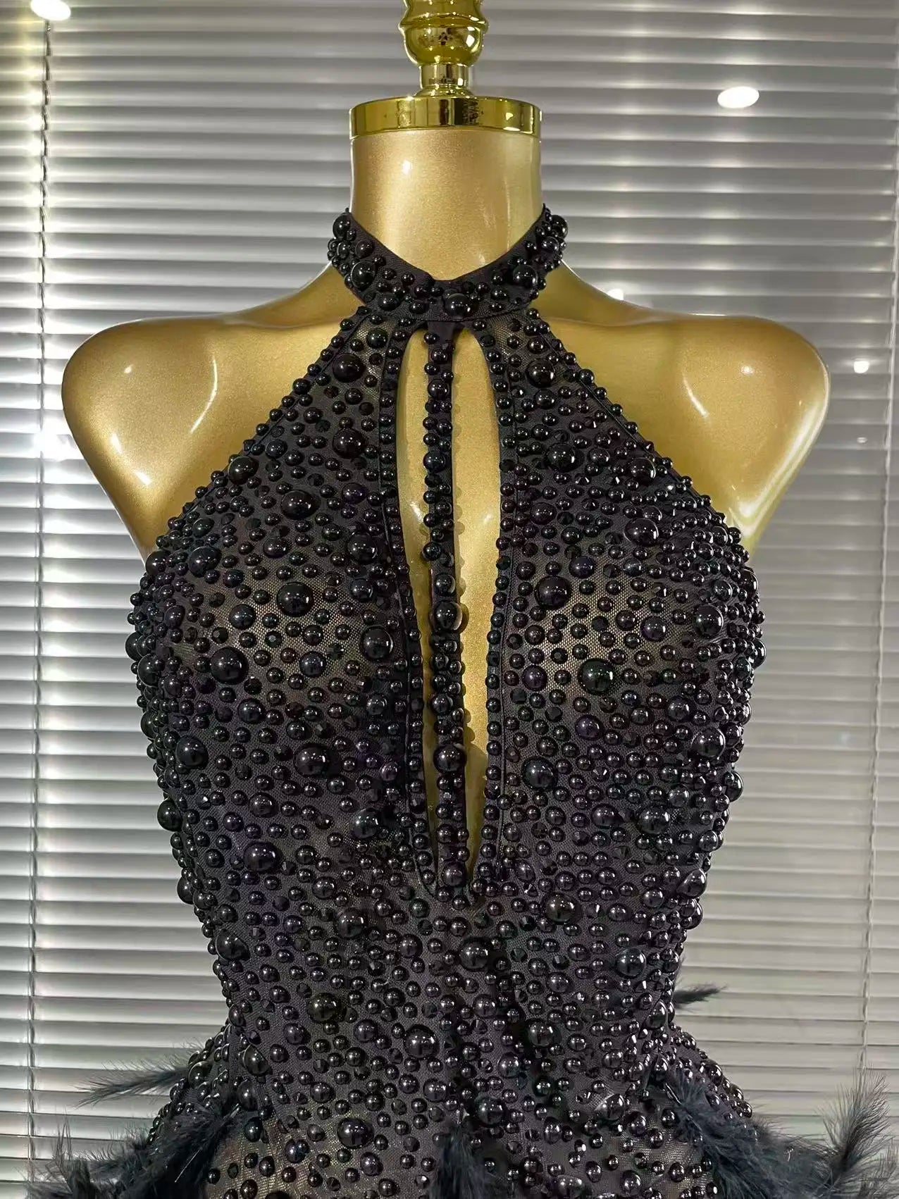 Shining Beading Women Sexy Halter Backless Feathers Bodycon Mini Dress Nightclub Party Celebrate Birthday Photoshoot Outfit
