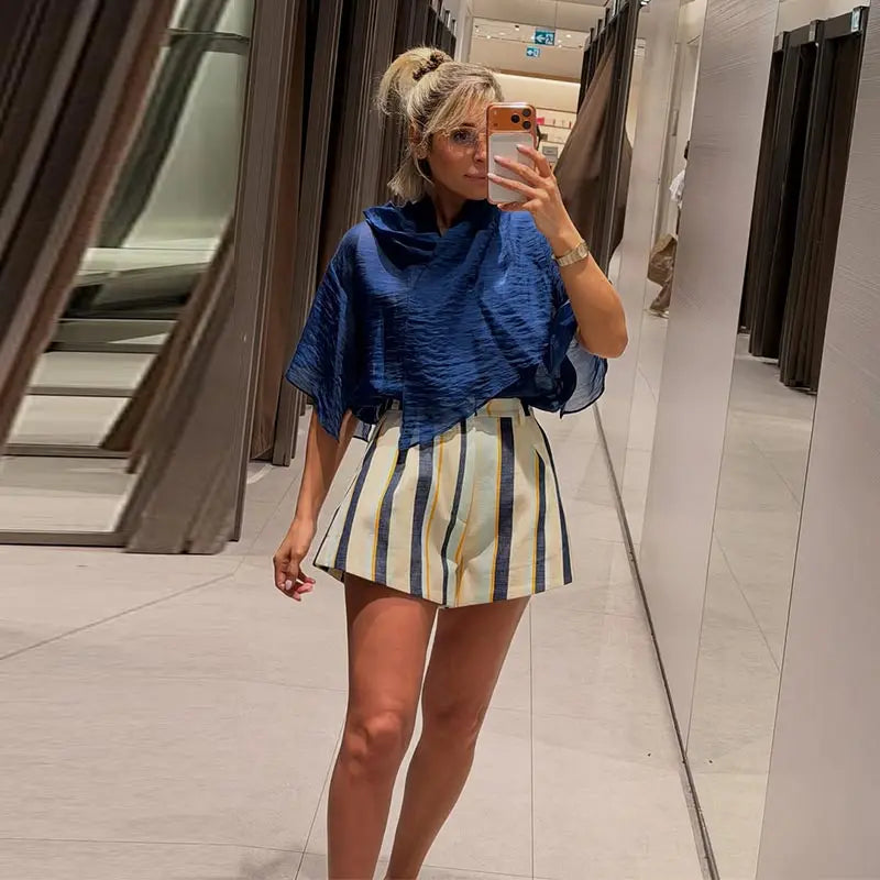 Chic Striped Women's Shorts Loose Mid-Waist Button Pocket Lady Short Pants 2026 Summer Autumn Fashion Female Street Bottoms