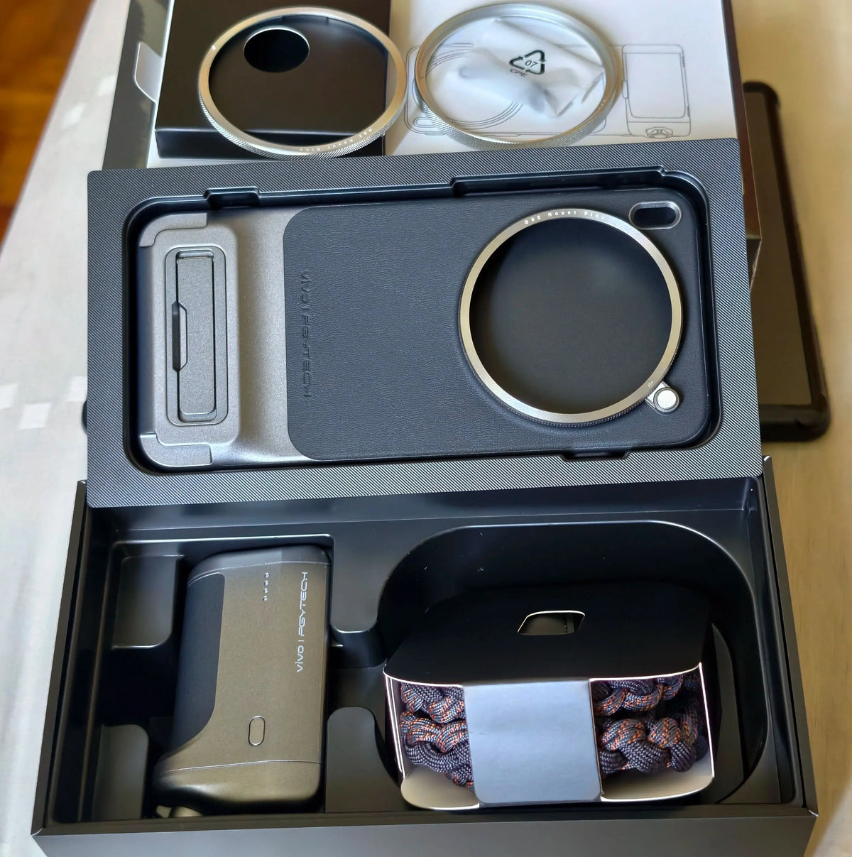 Brand New PGYTECH for Vivo X200 Pro / Vivo X200 Ultra / Vivo X300 Pro Professional Photography Kit Imaging Grip & Phone Case In