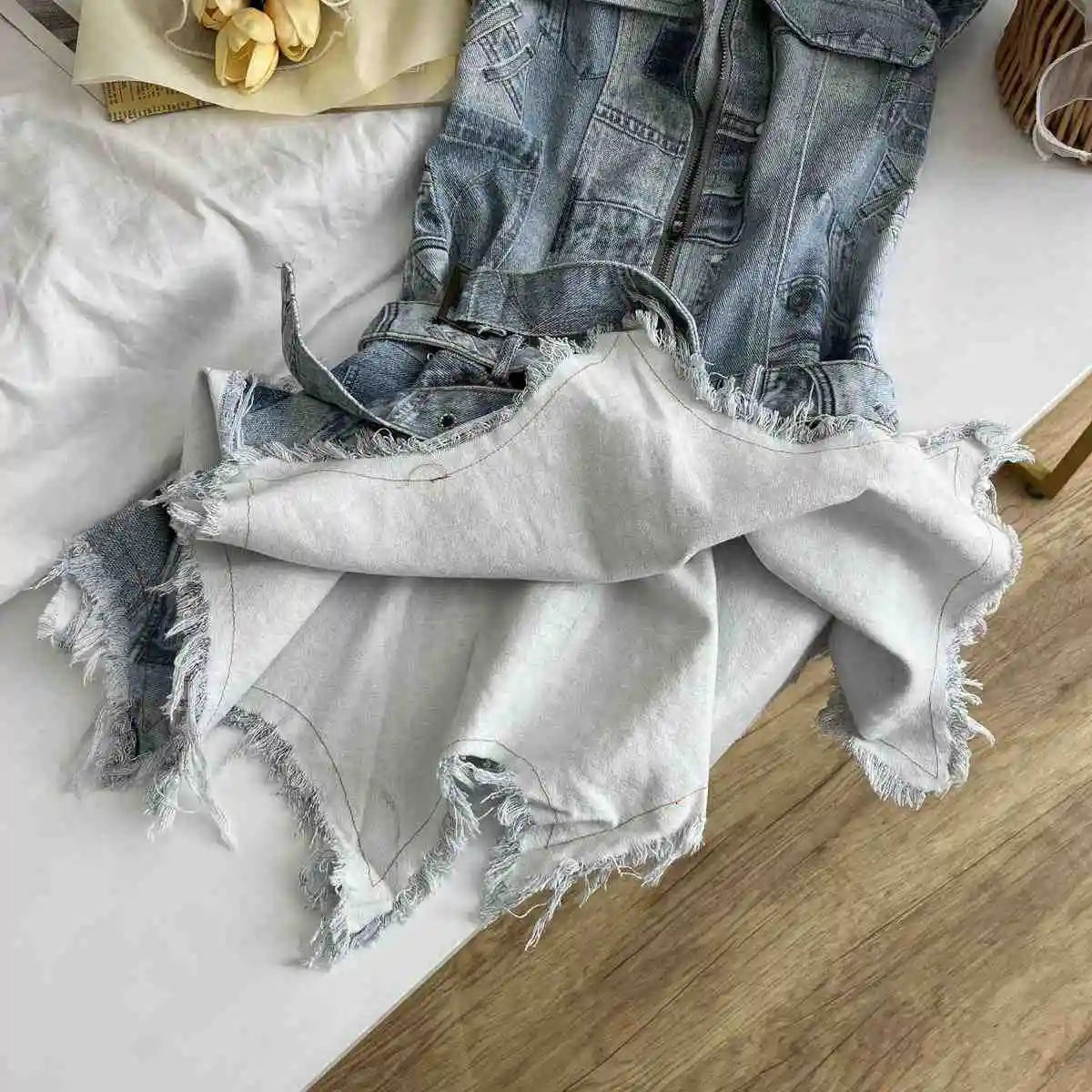 American Denim Waist-cinching Halter Neck Backless Sexy Casual Dress for Women, Distressed Retro Spliced Short Skirt