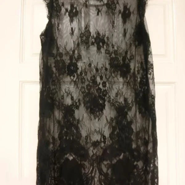 Loose Lace Me Base irt Top Thin Hollow out Long Vest Spring Summer New Korean Sle Women's Faion Casual round Ne Dr