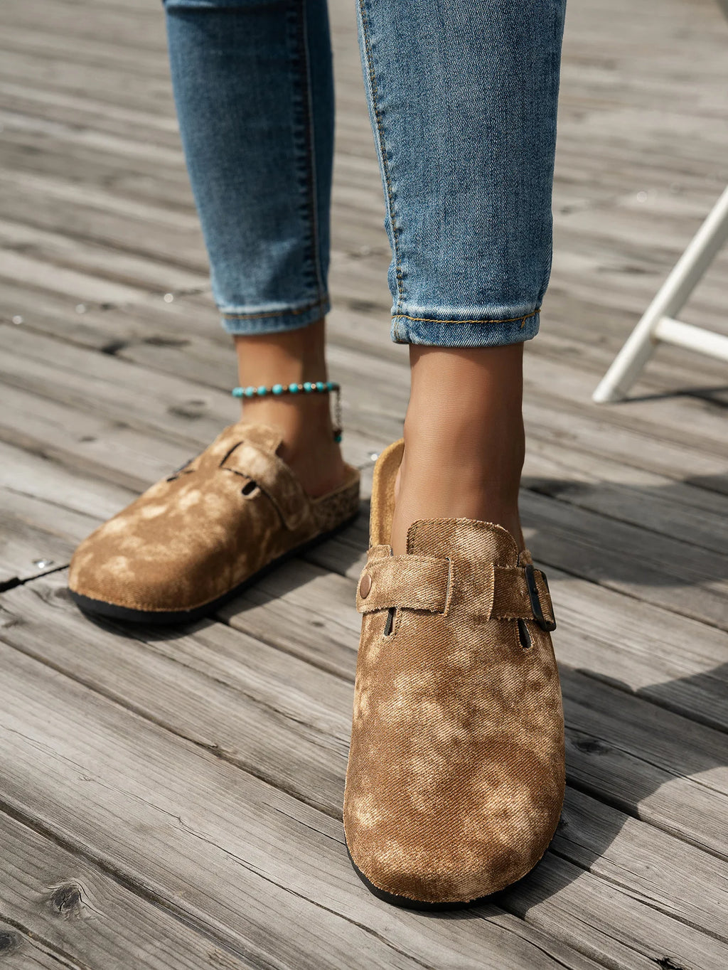 2025 New Model All-Season Autumn and Winter Women's Indoor and Outdoor Non-Slip Fashionable Casual Shoes with Cork Thick Sole, Flat Heel, Half-Covered Toe, Slip-On Slippers, Casual Buckle Slippers Suitable for All Seasons and