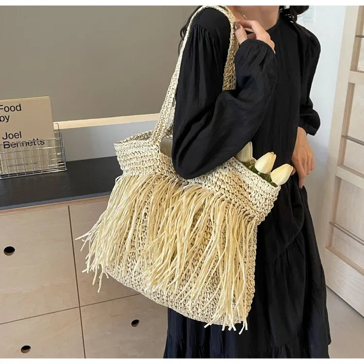 Casual Tassel Woven Women Shoulder Bags Handmade Fringe Lady Handbags Summer Beach Large Tote Bag Big Shopper Purse for Vacation