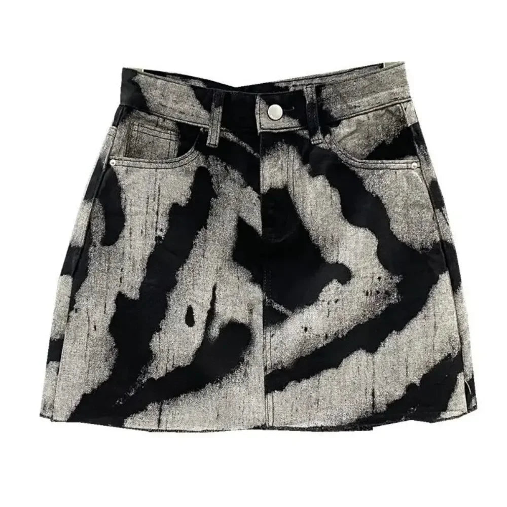 DAILOU Spring and Summer New Korean Spicy Girl Irregular Tie Dyeing High Waist Straight A-line Hairy Denim Wrapped Hip Shorts