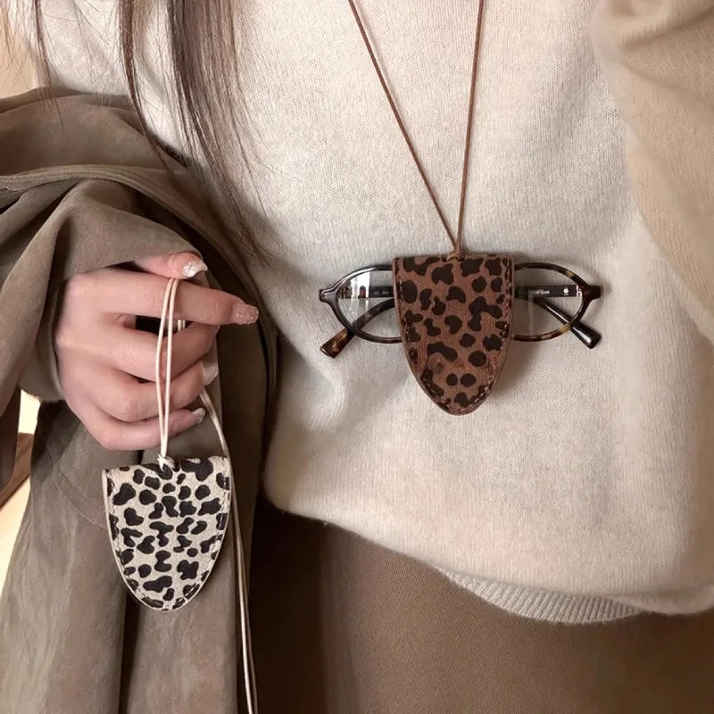 Leopard Print Eyeglasses Storage Bag Durable Hanging Neck Clip Easy Access Protection Simple Pendant Design