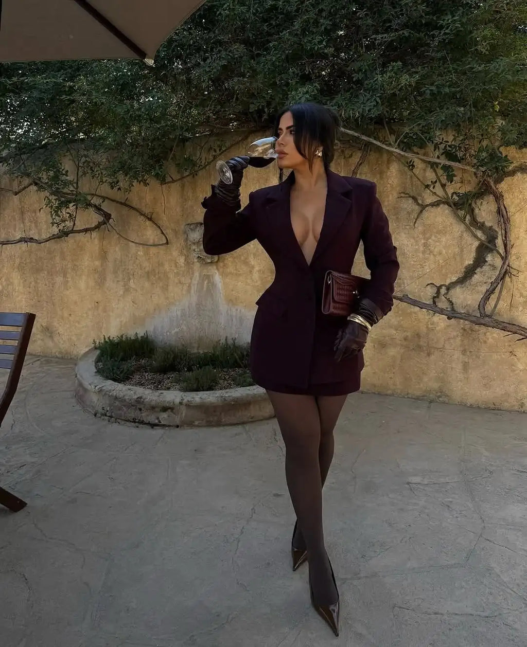 Burgundy Single-Breasted Cinched Waist Blazer, Tailored Hourglass Fit Peak Lapel Jacket, Sophisticated Office & Evening Wear