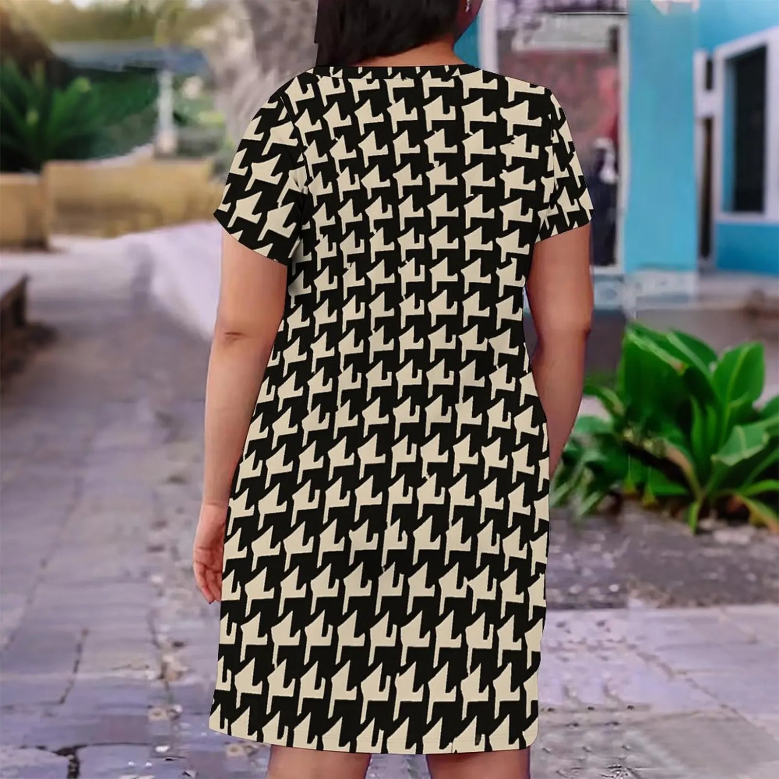 Retro Printed Short Sleeved Skirt Daily Street Wear Women's Sexy Slim Skirt Summer Ladies Dress Plus Size V-neck Mini Skirt