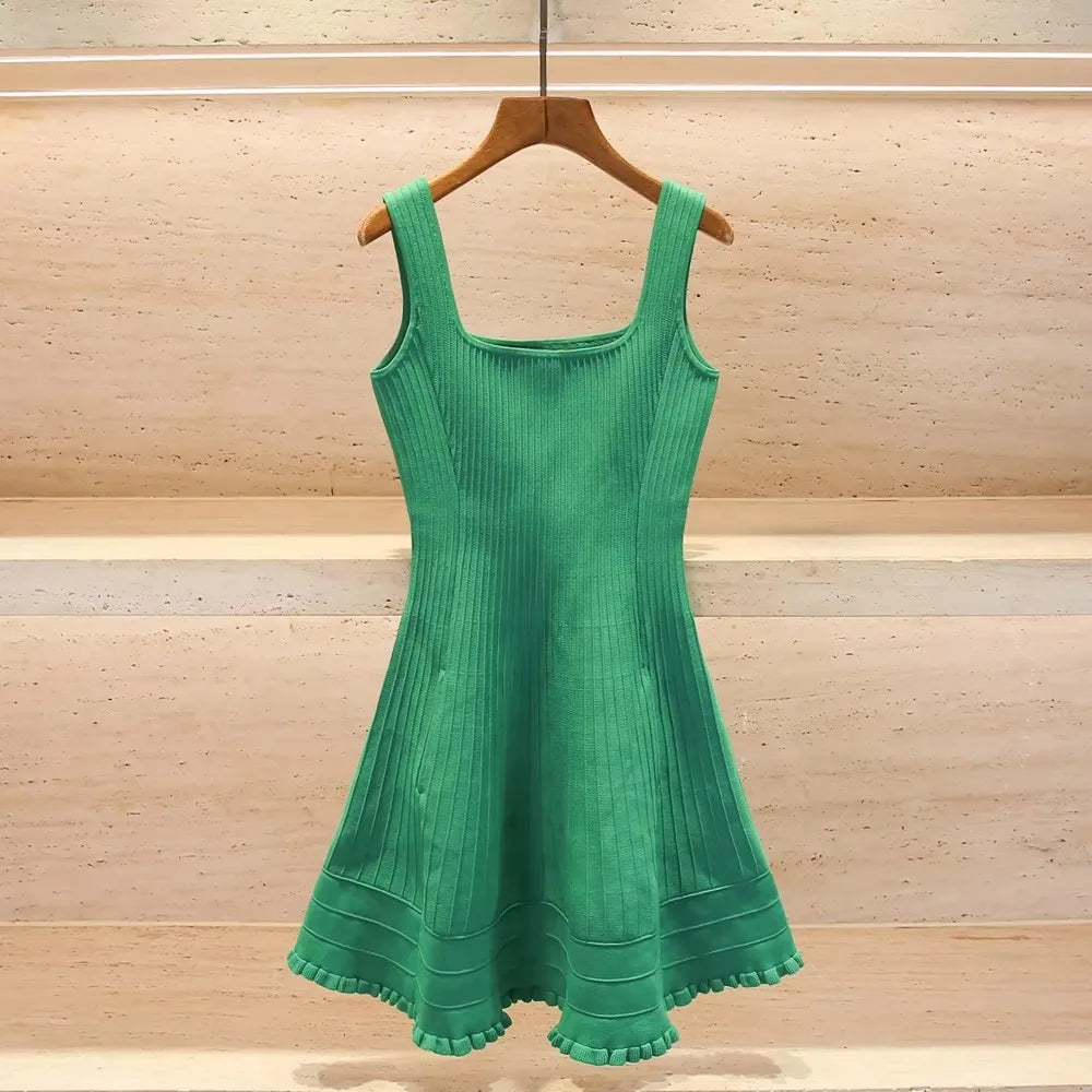 2026 Summer New Women's Square Neck High Waist Suspender Dress, Fashionable Casual Vacation Style, Waist Pockets, A-line Skirt