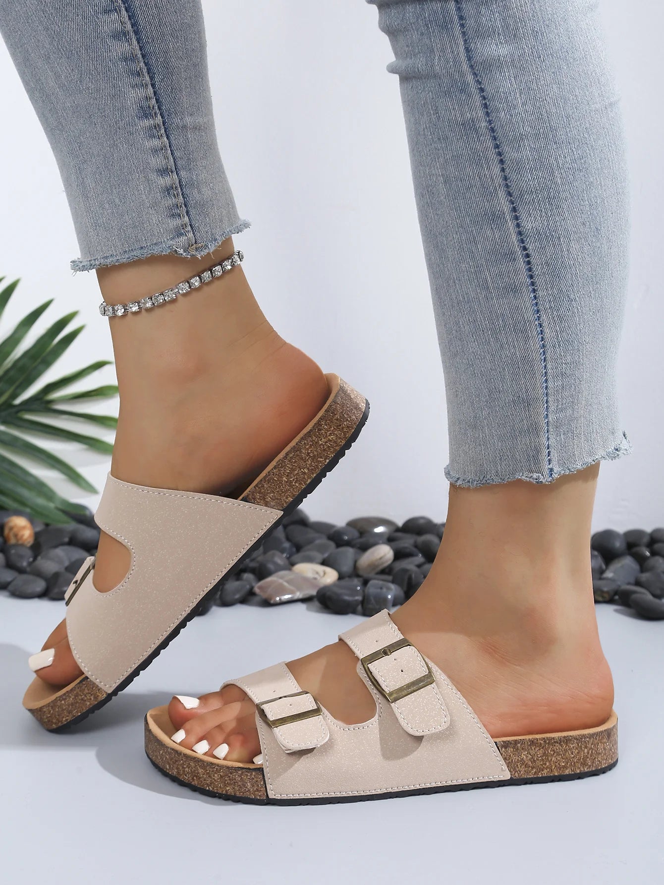 2026 Slippers for Women Cork Beach Sandals Outdoor Clogs with Adjustable Buckle Women Shoes Platform Slippers Flats Slides Women