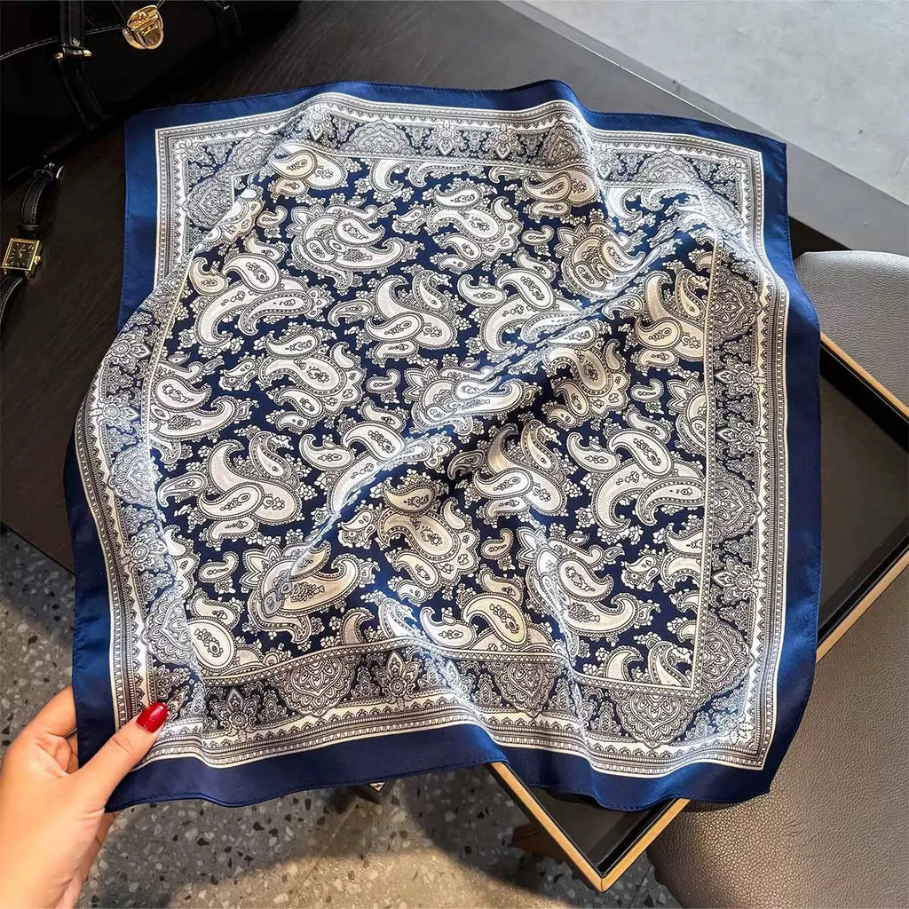 Nature Silk Neck Scarves Lady Foulard Lovely Strawberry Print 100% Real Silk Square Scarf for Women Bag Ribbon Hairband Kerchief