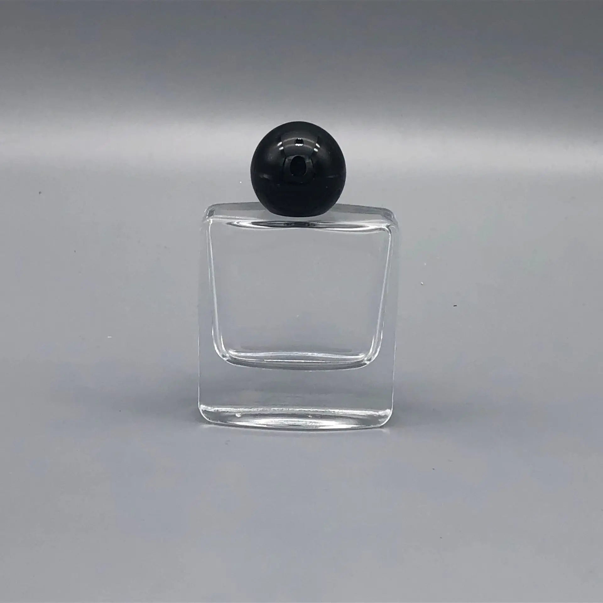 50ML Premium Perfume BottlePortable Perfume Dispenser Flat Square Bayonet Glass BottleCosmetic Spray Bottle Skin Care Tool
