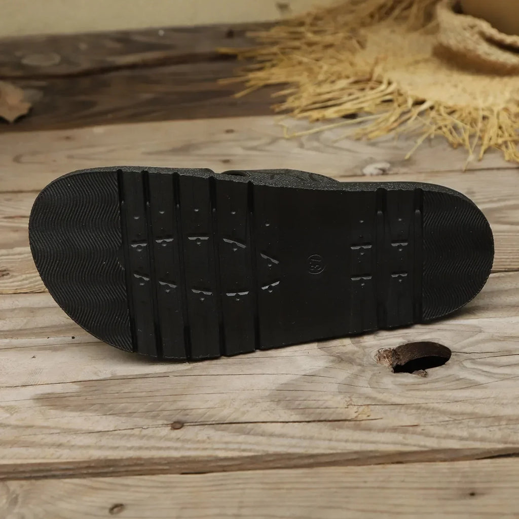 2025 Summer New Women's Sandals Fashion Couple Flat Slippers Adjustable Buckle Platform Sandals Casual Outdoor Beach Slippers