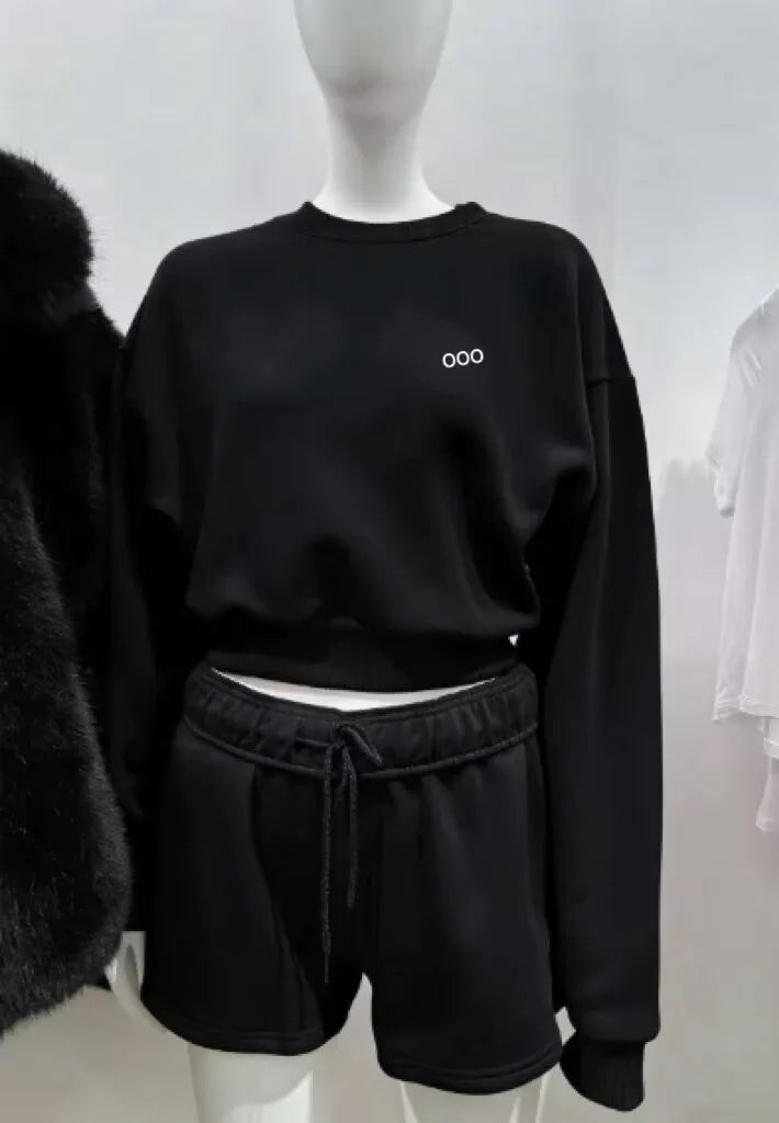 Three-dimensional letter crew-neck short-sleeved sweatshirt and shorts for women, casual and classic, highly versatile, suitable