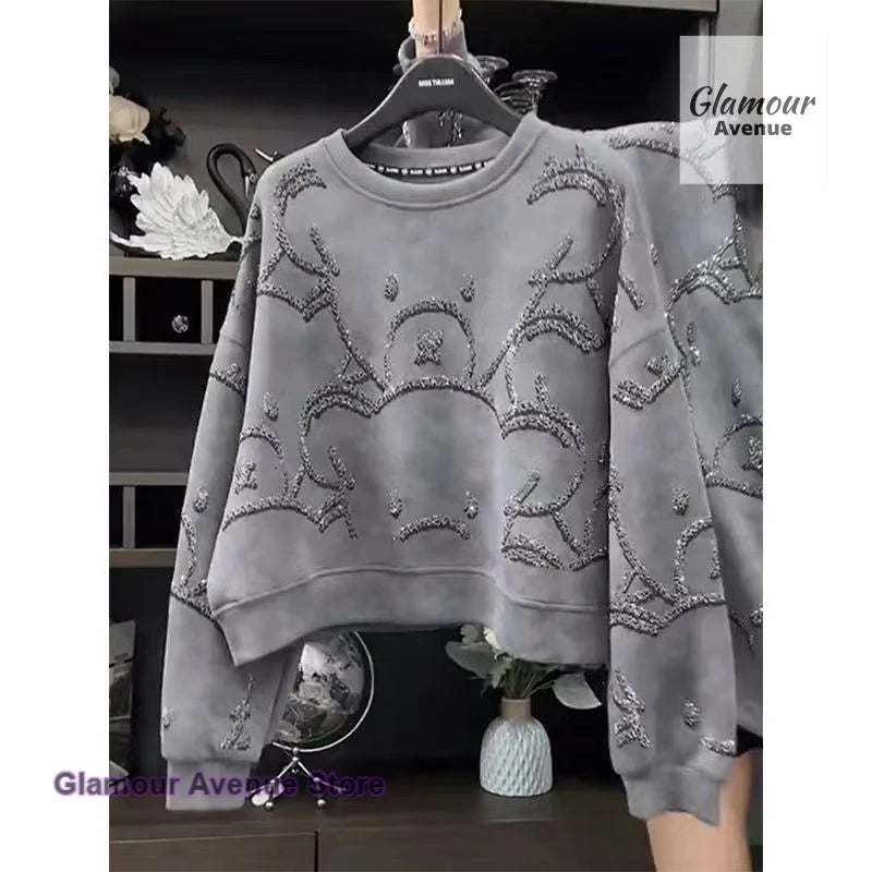 French style round neck heavy industry sequined long-sleeved sweater female autumn new fashion casual cute bear slim loose top.