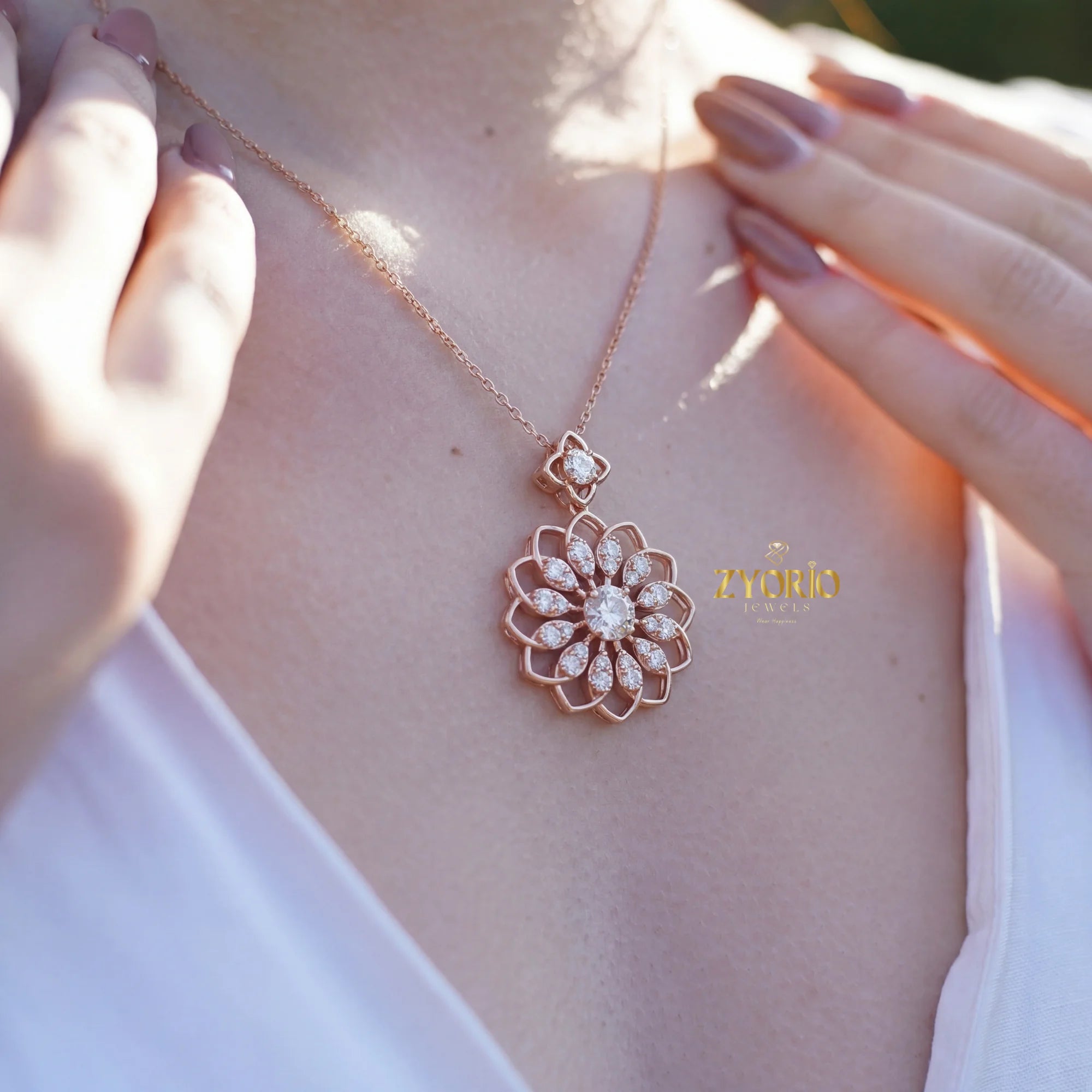 Women's Luxury Gold Floral Bloom Diamond Pendant Sterling Silver Gold Plated Chain Sparkling Wedding Jewelry