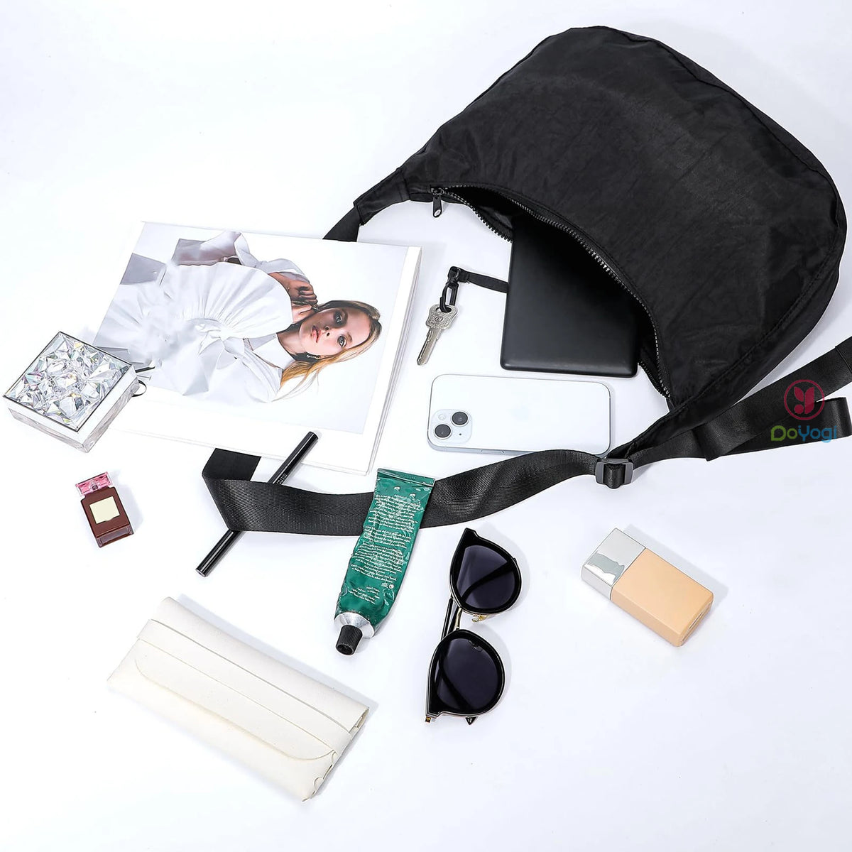 Nylon Medium Crescent Bag for Women Men,Crossbody Bag with Adjustable Strap&Dual Interior Zip Pocket Casual Daily Shoulder Bag