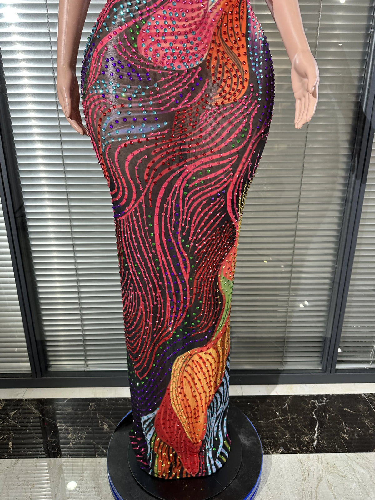 Vibrant Multicolor Sparkling Beaded Halter Mermaid Gown Deep V-Neck Bodycon Sexy Performance Costume Nightclub Red Carpet Gown