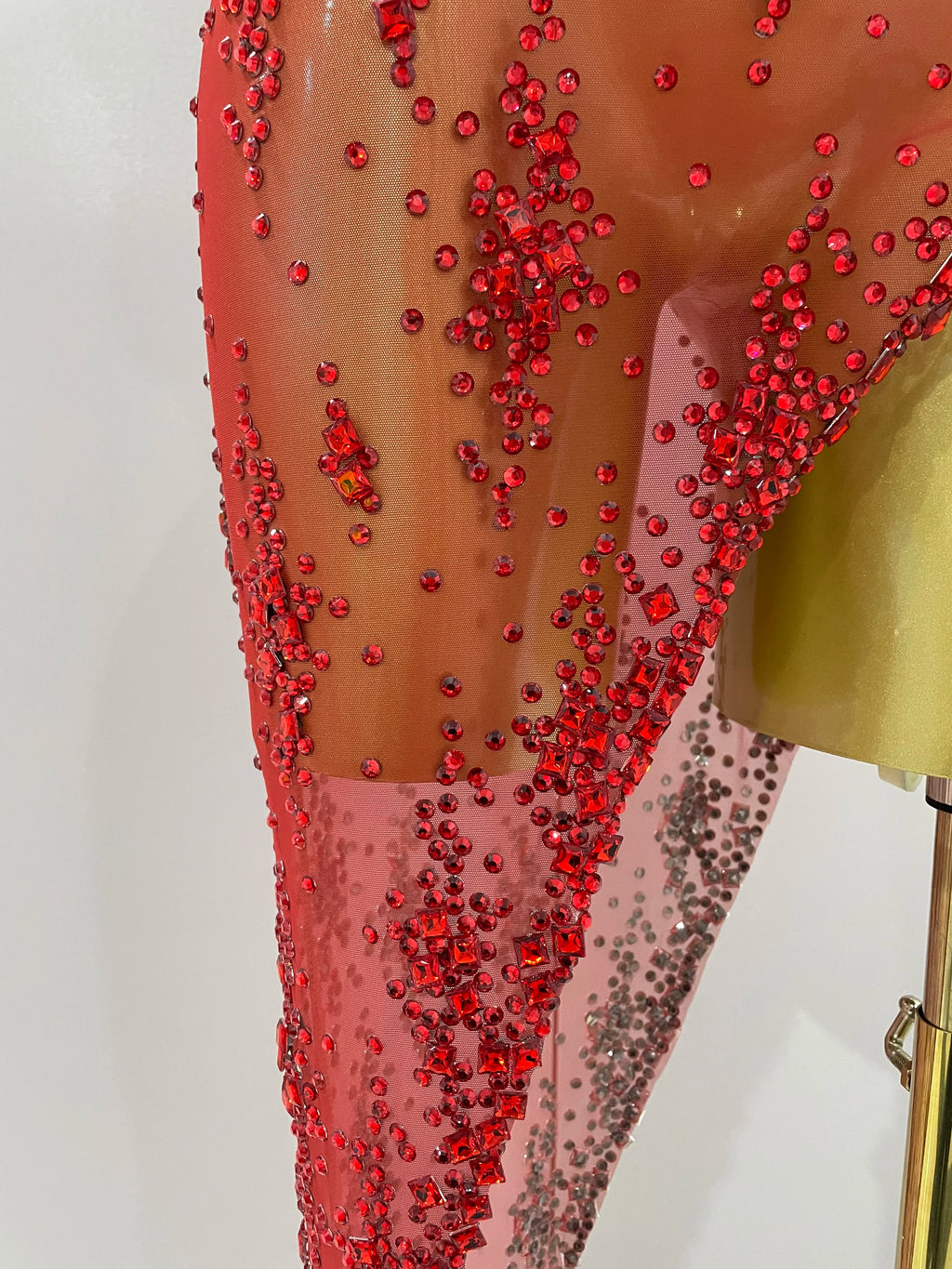 2025 New Sparkly Rhinestone V Neck Stretch Mesh Sexy See Through Dress Women Elegant Party Celebrate Perform Costume Stage Outfi