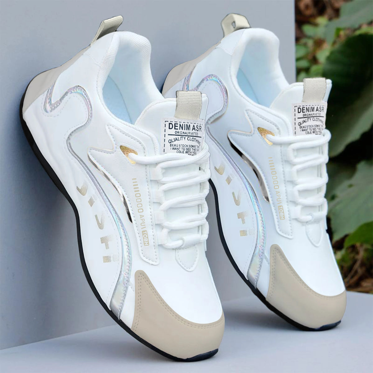 Men's Fashionable Sneakers – Casual Sneakers with Gold Accents, White Upper, Black and Gold Embellishments, Lace-Up Style, Perfect for Pairing with Casual Outfits and for Outdoor Activities