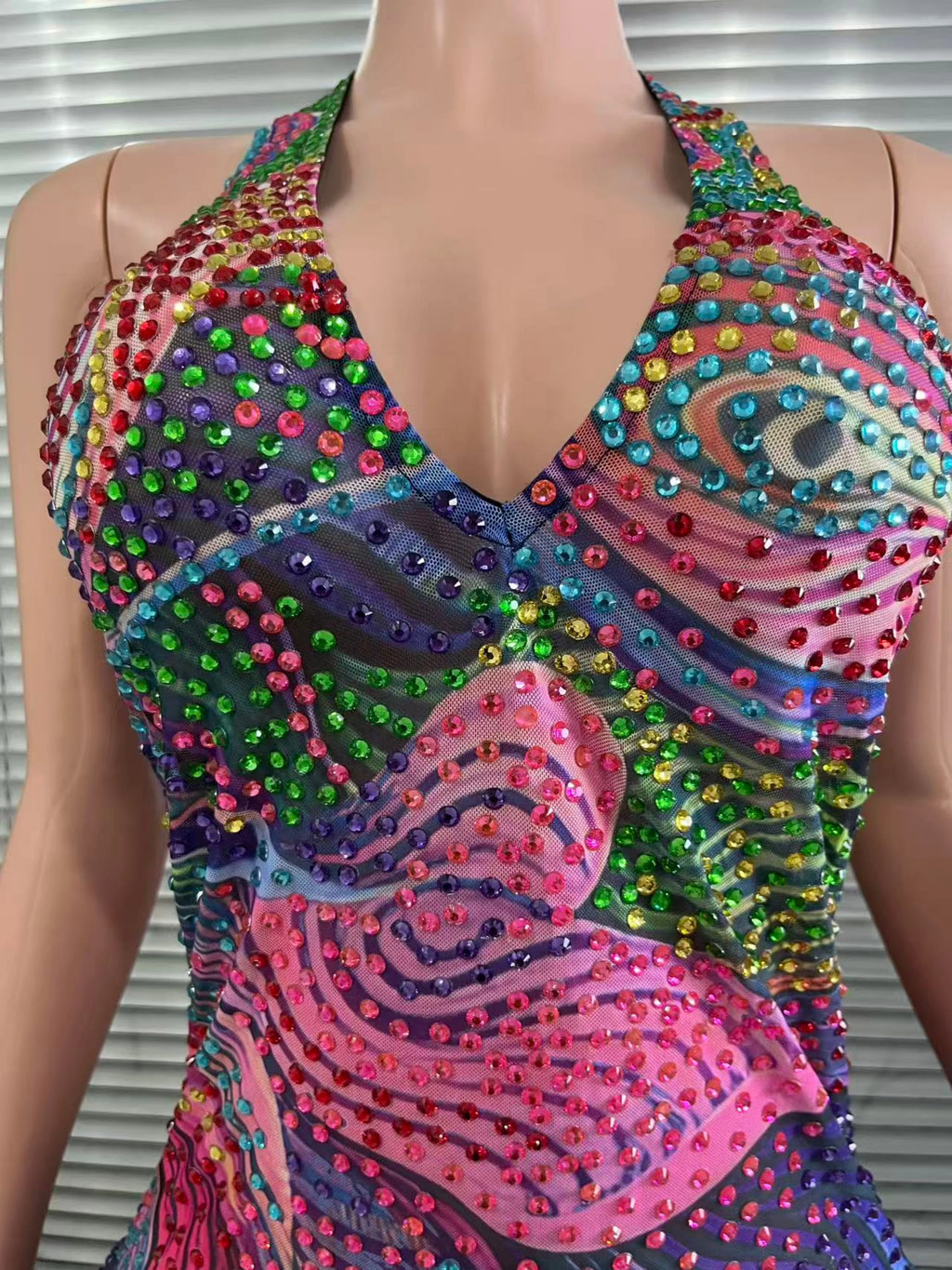 Vibrant Multicolor Sparkling Beaded Halter Mermaid Gown Deep V-Neck Bodycon Sexy Performance Costume Nightclub Red Carpet Gown