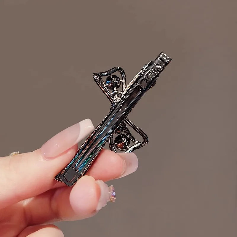 Korean Style Exquisite Rhinestone Hollow Bow Hair Clip Duckbill Clip High-end Side Clip Women Alloy Bangs Clip Hair Accessories