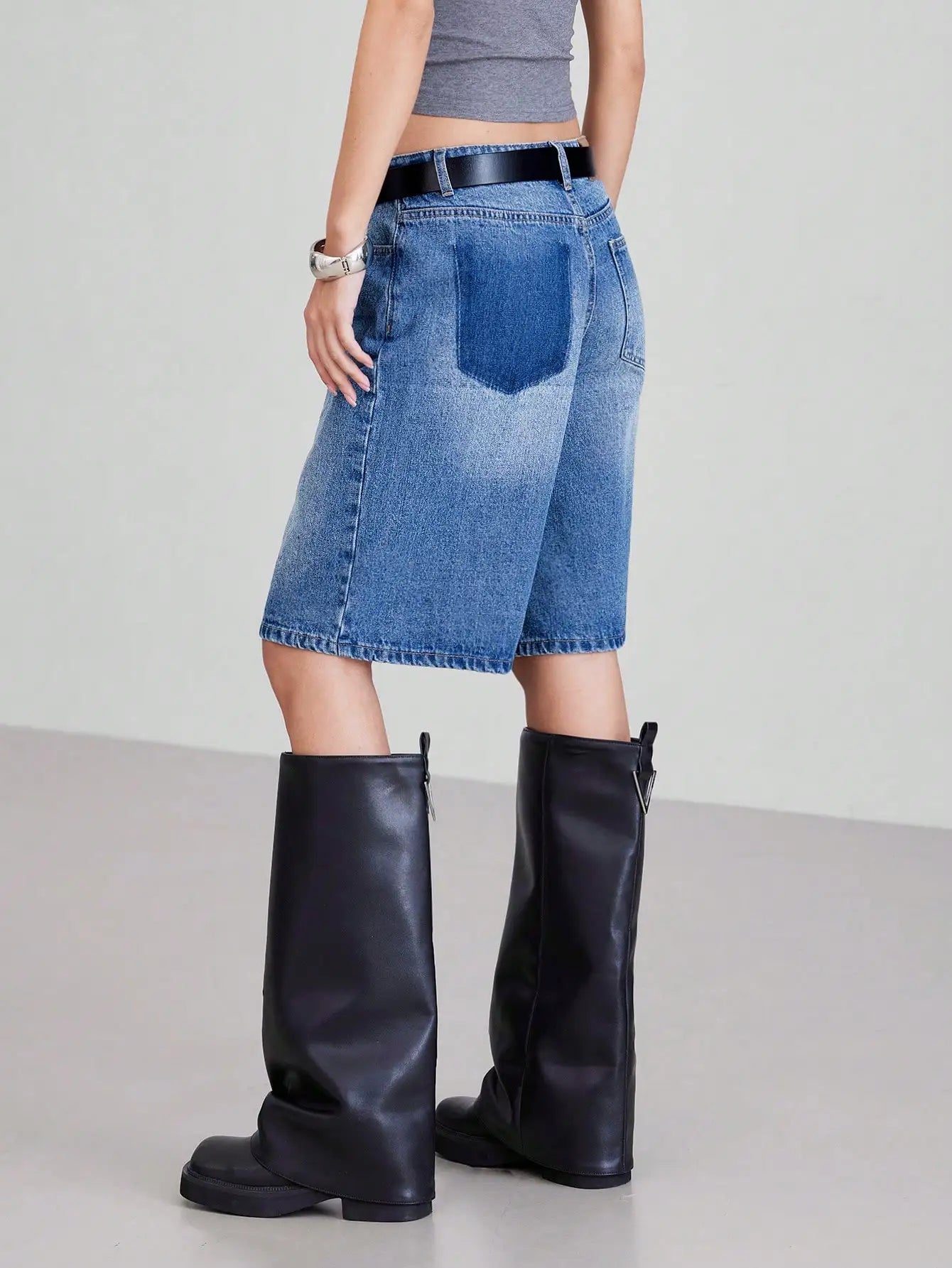 American Retro Style Five-Piece Denim Shorts for Women - Summer Spring 2025 Collection - High-Waisted  Loose-Fitting  Slimming
