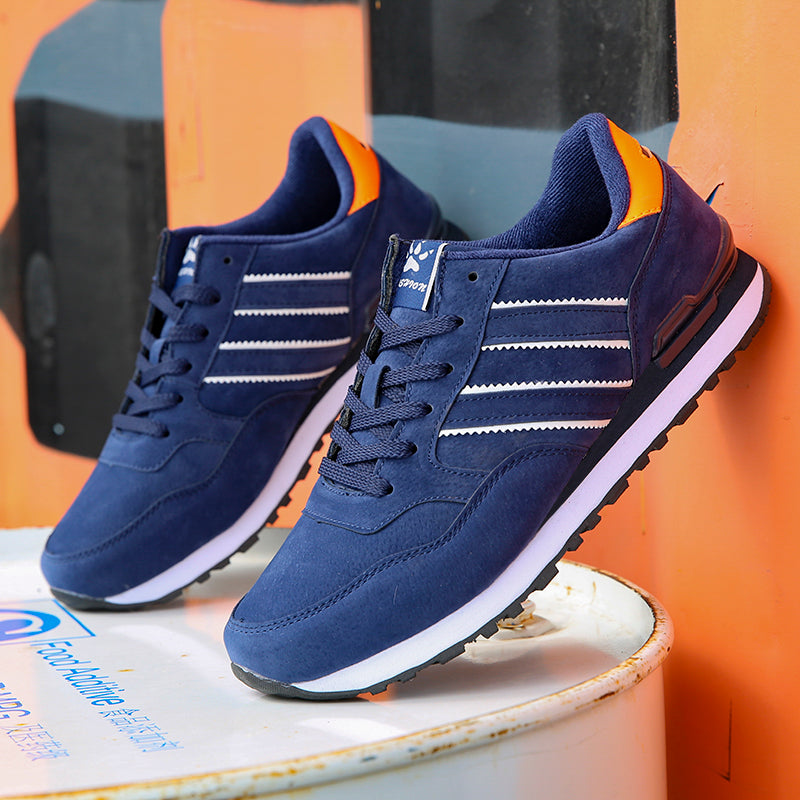 Lightweight Men Sneakers Classical  Suede Leather Men Running Shoes Outdoor Comfortable Sport Shoes Breathable Flat Casual Shoes