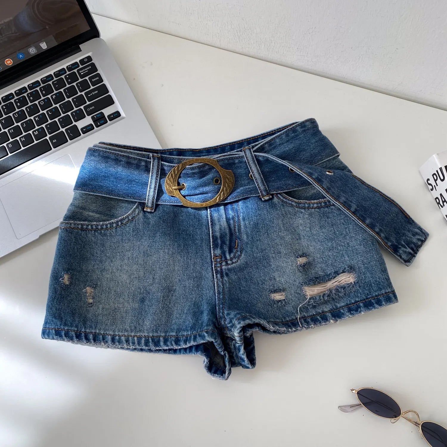 American Retro High Waist Denim Shorts Women Summer Ripped Mini Hot Girl Style Street Fashion Versatile Daily Casual Jeans Women